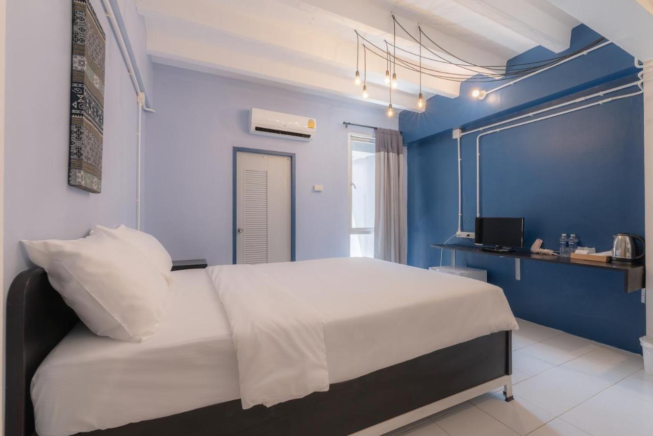Bedgasm Hotel X Cafe Nimman Чиангмай Экстерьер фото