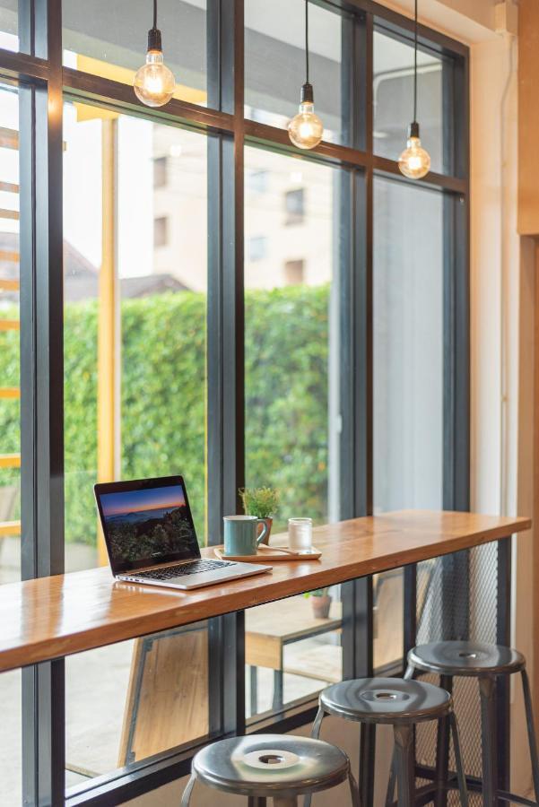 Bedgasm Hotel X Cafe Nimman Чиангмай Экстерьер фото