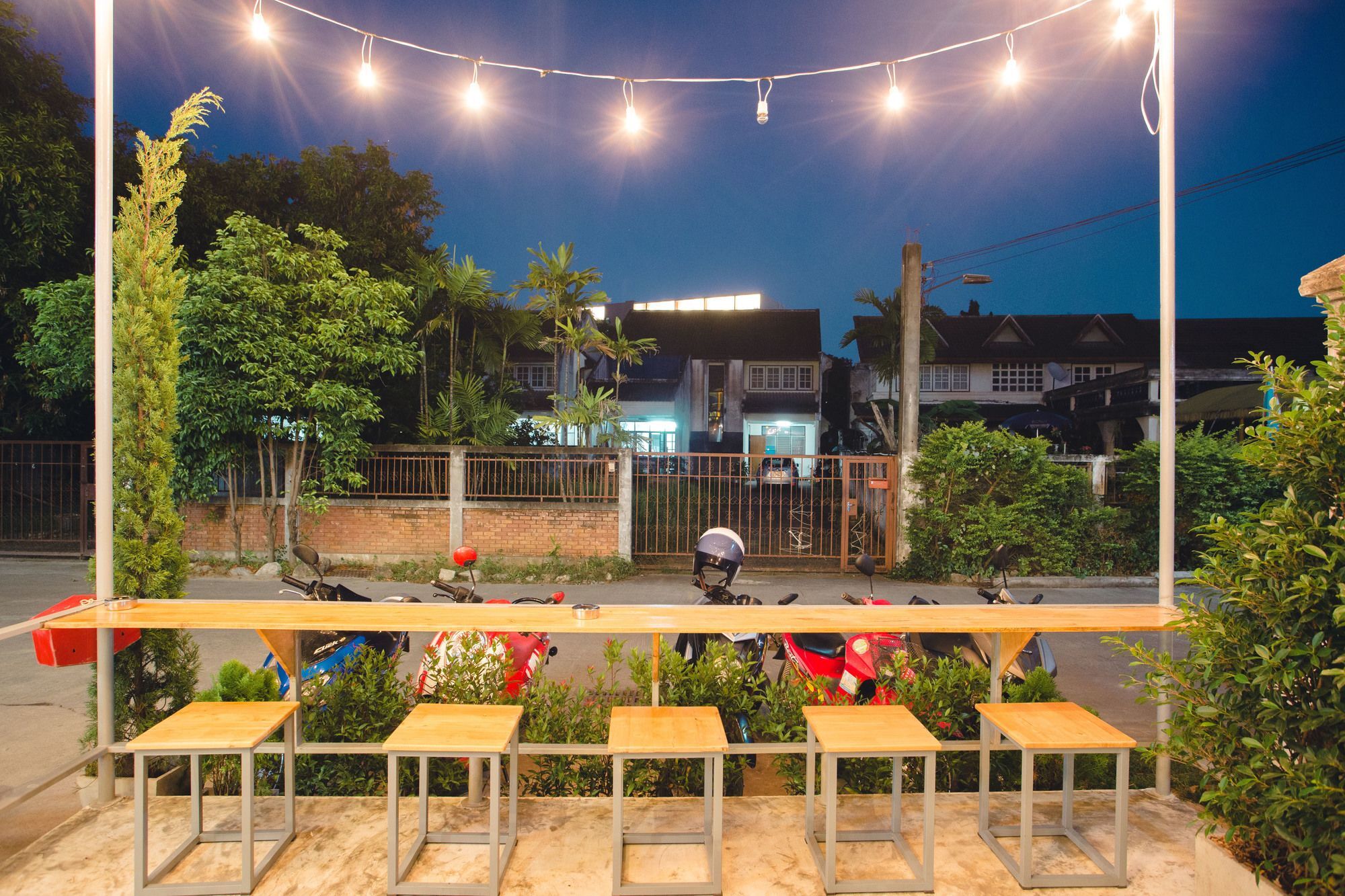 Bedgasm Hotel X Cafe Nimman Чиангмай Экстерьер фото