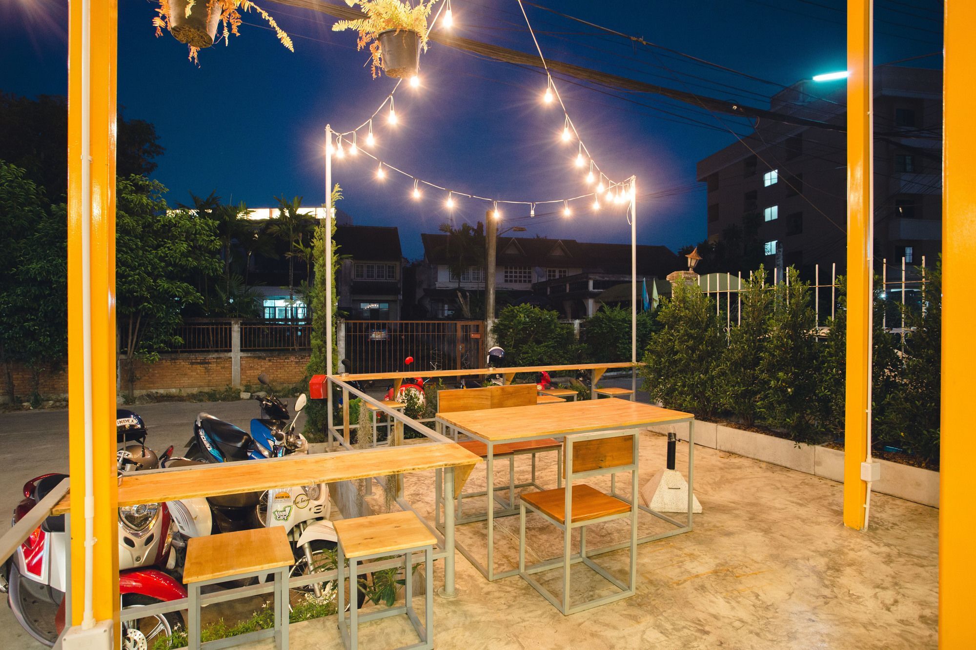 Bedgasm Hotel X Cafe Nimman Чиангмай Экстерьер фото